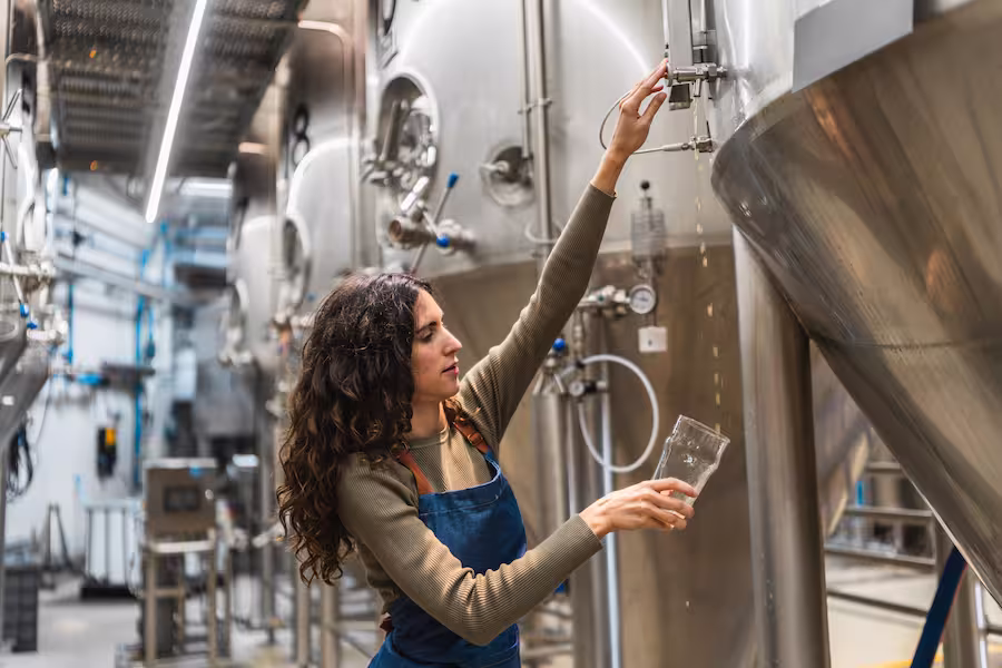 Brewers & distilleries